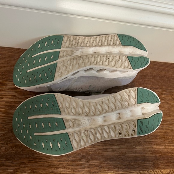 On Running Cloudsurfer Gray - Picture 4 of 4